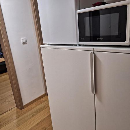 Guesthouse Flower Ljubljana Bagian luar foto